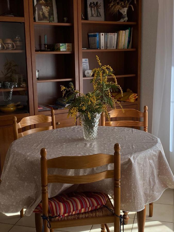 Apartamento Charmant Studio Costebelle Proche Gare, Terrasse Et Parking Gratuit Hyères Exterior foto